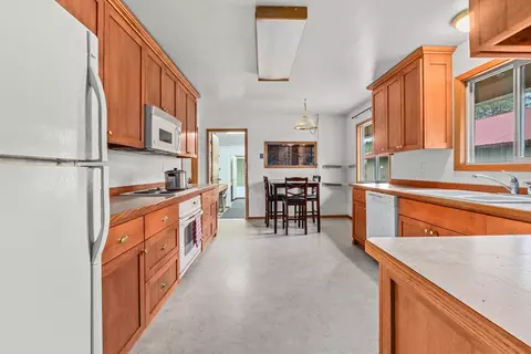 Kitchen - 1565 Evans Cutoff Rd, Evans, WA 99126 photo 1 of 2