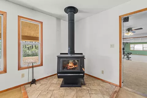 Living - 1565 Evans Cutoff Rd, Evans, WA 99126 photo 2 of 4