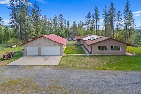 Exterior - 1565 Evans Cutoff Rd, Evans, WA 99126 photo 2 of 15
