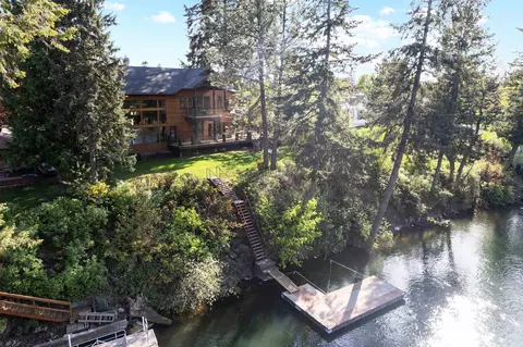 8605 E South Riverway Ave, Spokane, WA 99212