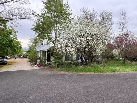 5399 S Wallbridge Rd, Deer Park, WA 99006