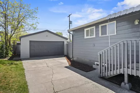 204 E Longfellow Ave, Spokane, WA 99207 photo 23