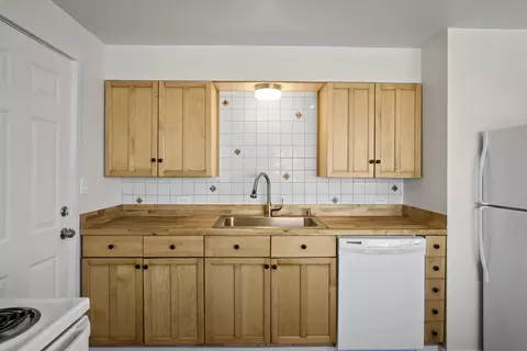 204 E Longfellow Ave, Spokane, WA 99207 photo 9