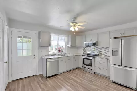 Kitchen - 4010 N Walnut St, Spokane, WA 99205 photo 1 of 2