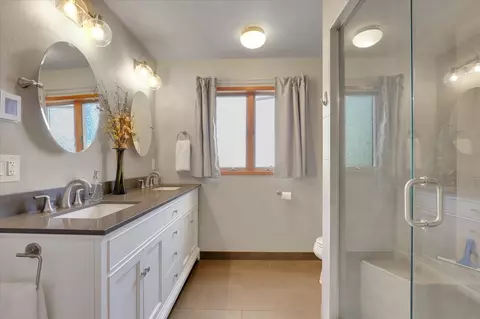 Bath - 2219 E 50th Ave, Spokane, WA 99223 photo 1 of 4