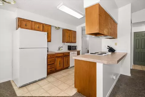 Kitchen - 306 E Weile Ave #3, Spokane, WA 99208 photo 1 of 5
