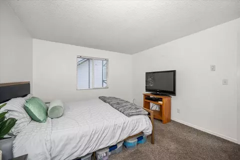 Bedroom - 306 E Weile Ave #3, Spokane, WA 99208 photo 2 of 2