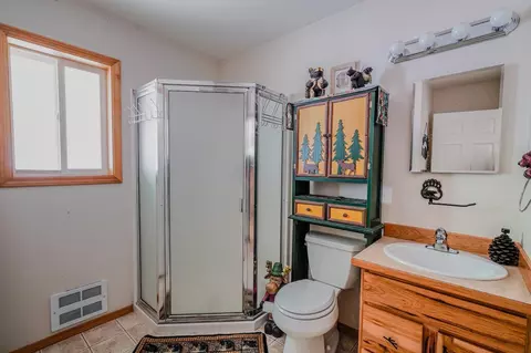 Bath - 582 Osprey Dr, Cusick, WA 99119 photo 1 of 1