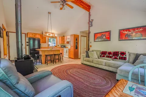 Living - 582 Osprey Dr, Cusick, WA 99119 photo 1 of 3