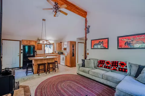 Living - 582 Osprey Dr, Cusick, WA 99119 photo 3 of 3