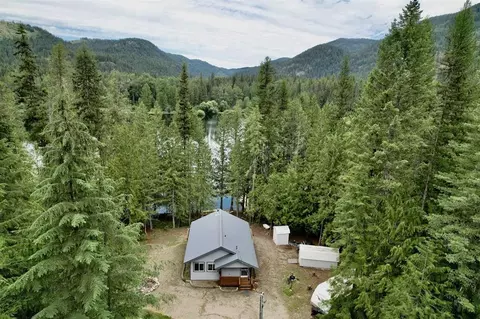 582 Osprey Dr, Cusick, WA 99119