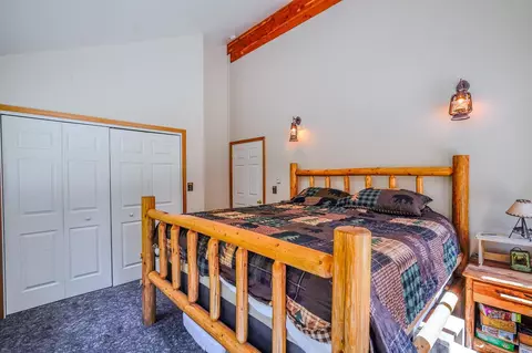 Bedroom - 582 Osprey Dr, Cusick, WA 99119 photo 2 of 3