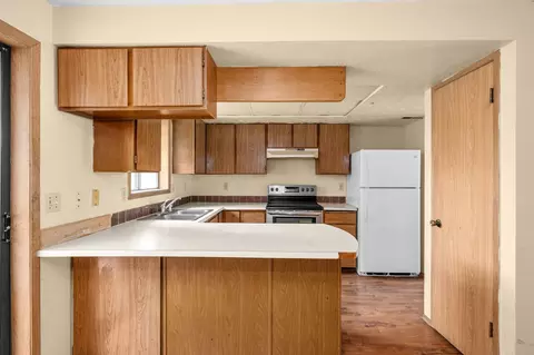 Kitchen - 11208 E Frederick Ave, Spokane Valley, WA 99206 photo 3 of 3