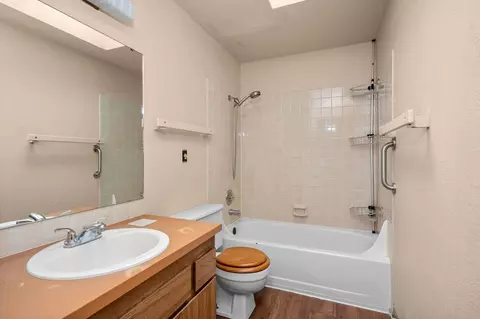 Bath - 11208 E Frederick Ave, Spokane Valley, WA 99206 photo 1 of 1