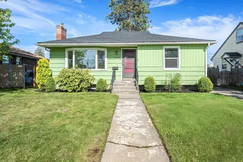 5204 N Adams St, Spokane, WA 99205