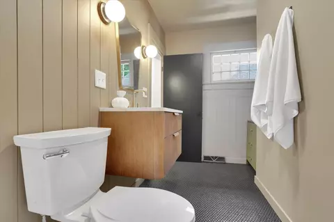 Bath - 1503 E 14th Ave, Spokane, WA 99202 photo 3 of 3
