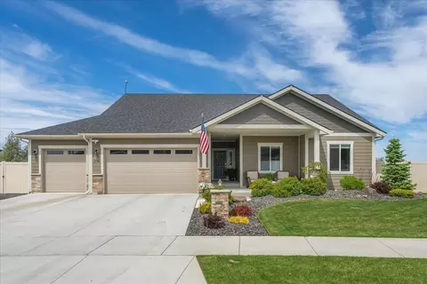 2720 W Howesdale Rd, Spokane, WA 99208