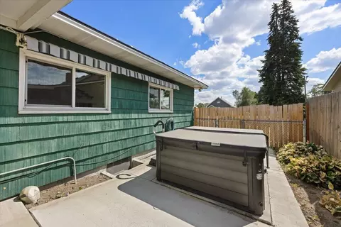 901 Everett Ave, Spokane, WA 99207 photo 17