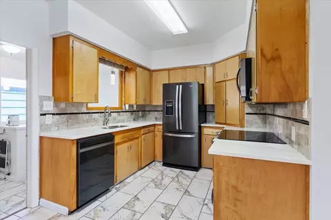 901 Everett Ave, Spokane, WA 99207 photo 8