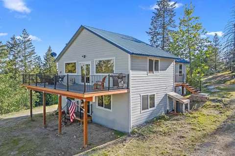 712 Alpen View Ln, Newport, WA 99156