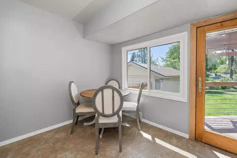 1024 E 35th Ave, Spokane, WA 99203 photo 8