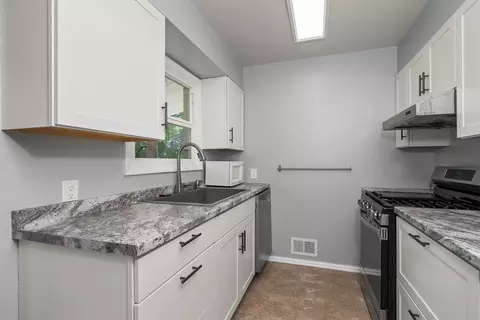 1024 E 35th Ave, Spokane, WA 99203 photo 11