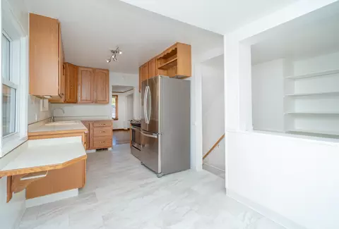 Kitchen - 924 E 17th Ave, Spokane, WA 99203 photo 3 of 3