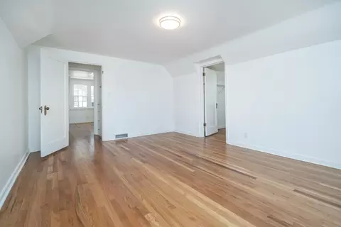 Bedroom - 924 E 17th Ave, Spokane, WA 99203 photo 5 of 10
