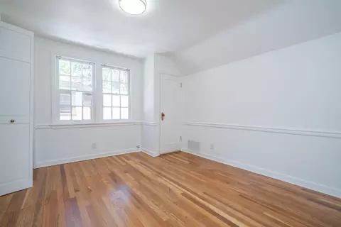Bedroom - 924 E 17th Ave, Spokane, WA 99203 photo 6 of 10