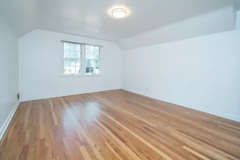 Bedroom - 924 E 17th Ave, Spokane, WA 99203 photo 3 of 10
