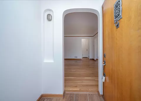 Entry Way - 924 E 17th Ave, Spokane, WA 99203 photo 1 of 3