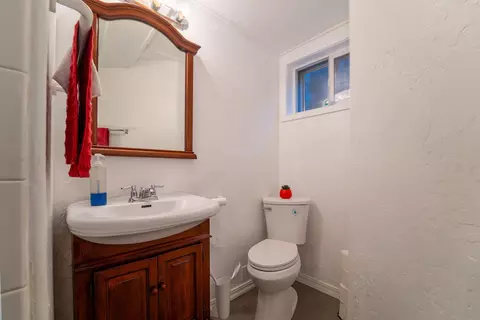 Bath - 3817 E Frederick Ave, Spokane, WA 99217 photo 3 of 3