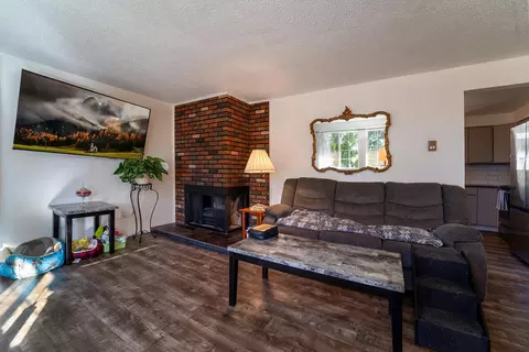 Living - 3817 E Frederick Ave, Spokane, WA 99217 photo 2 of 2