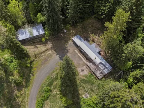 17718 E Washington Rd, Valleyford, WA 99036