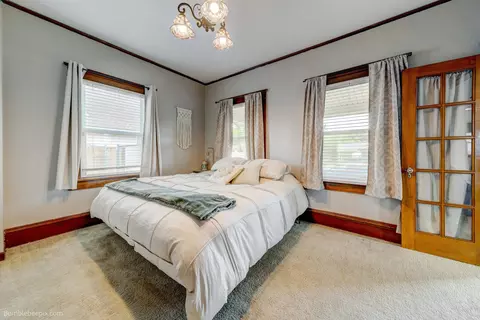Bedroom - 2117 E Gordon Ave, Spokane, WA 99207 photo 2 of 3