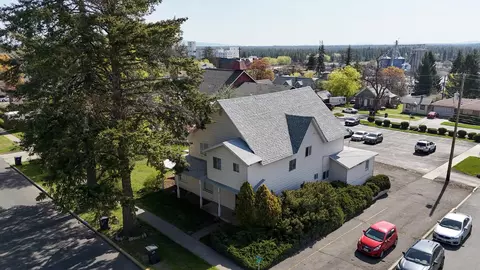 201 5th St, Cheney, WA 99004