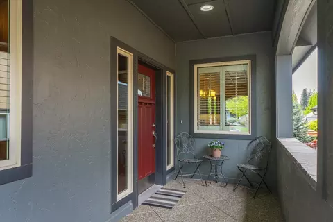 2114 E Cherrytree Ln, Spokane, WA 99203 photo 4