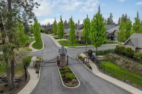 2114 E Cherrytree Ln, Spokane, WA 99203 photo 47