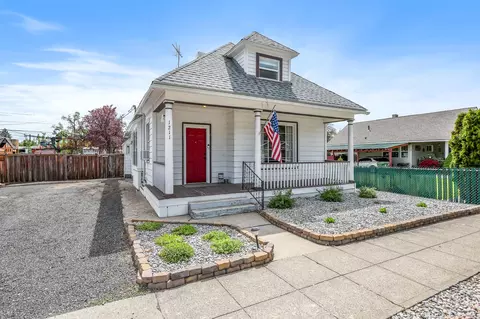 1211 W Alice Ave, Spokane, WA 99205