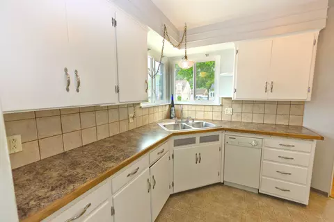 711 E 40th Ave, Spokane, WA 99203 photo 6