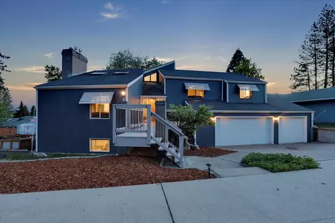 7101 N Greenwood Pl, Spokane, WA 99208