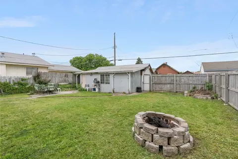 Exterior - 1218 E Broad Ave, Spokane, WA 99207 photo 5 of 9