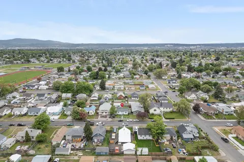 View/Area - 1218 E Broad Ave, Spokane, WA 99207 photo 6 of 6