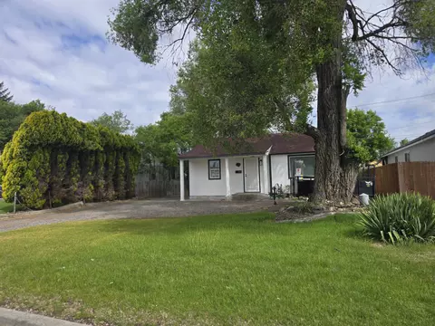 3019 E Augusta Ave, Spokane, WA 99207 photo 4