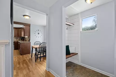 Entry Way - 1024 E 40th Ave, Spokane, WA 99203 photo 1 of 6