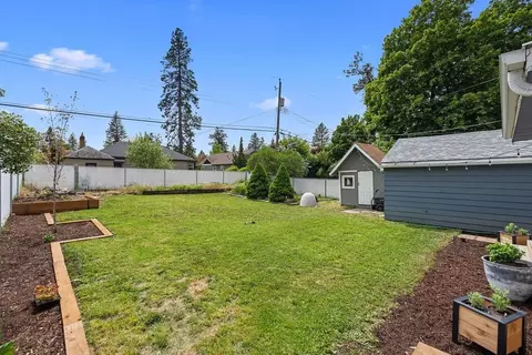 Exterior - 1024 E 40th Ave, Spokane, WA 99203 photo 4 of 11