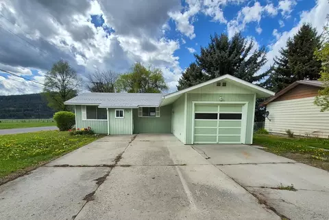 306 S Bernard St, Chewelah, WA 99109