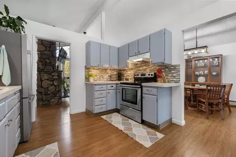 Kitchen - 11010 E 28th Ave, Spokane, WA 99206 photo 1 of 4