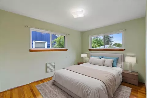 Bedroom - 1011 E 35th Ave, Spokane, WA 99203 photo 4 of 8