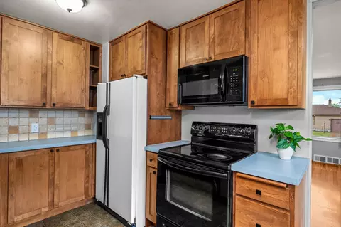 607 E Walton Ave, Spokane, WA 99207 photo 27